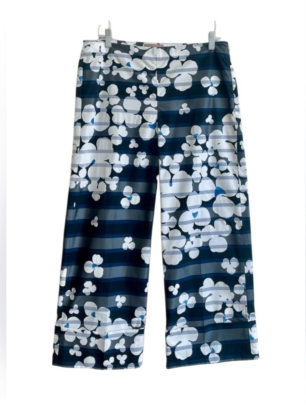 Curete Wide-Leg Ankle Crop Pants in Navy Floral Print